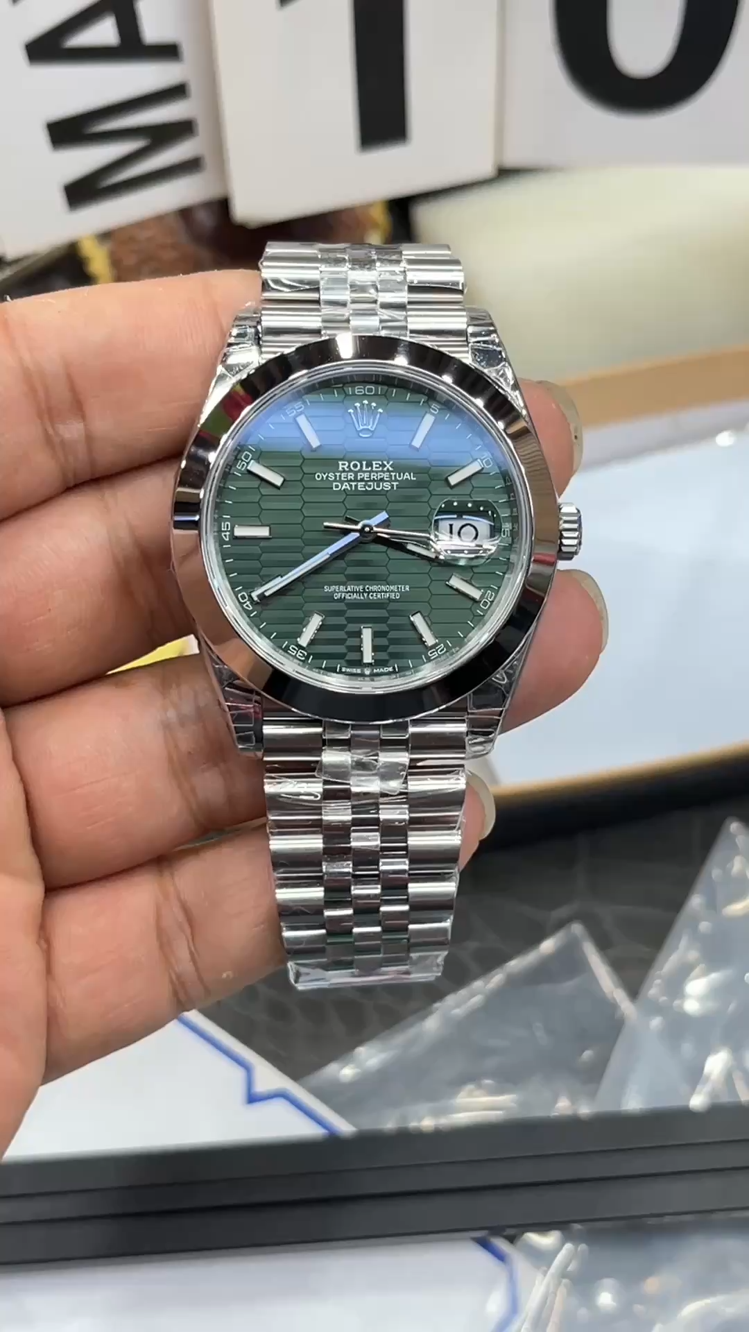Replica Rolex Datejust 41 Mint Green Dial with Smooth Bezel 126300 Men's Watch