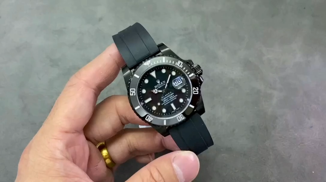 Replica Rolex Blaken Submariner 116610 Black Dial DLC 40mm Men's Watch